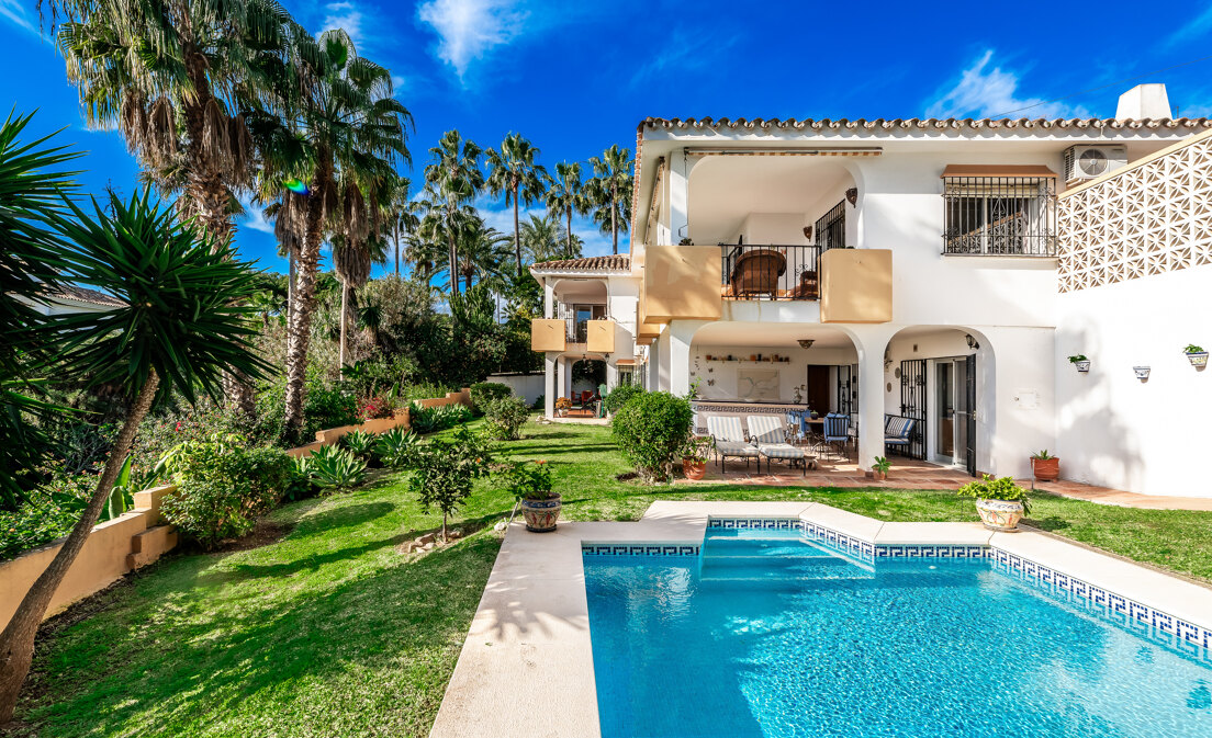 Preisgünstigste Villa in Elviria in bester Lage