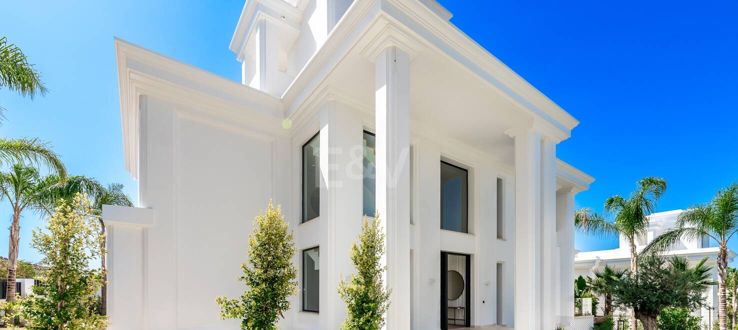 Asombrosa villa contemporánea con vistas al mar Mediterráneo en La Milla de Oro