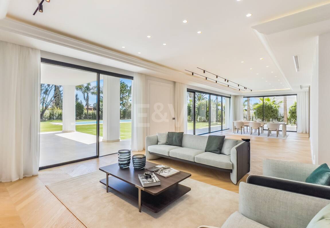 Encantadora villa andaluza con impresionantes vistas al mar Mediterráneo cerca de la Mezquita Real