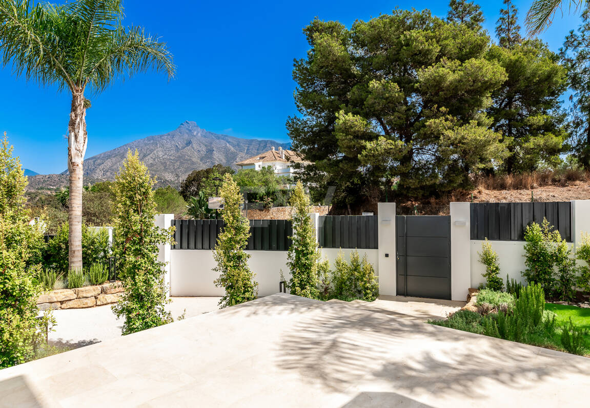Encantadora villa andaluza con impresionantes vistas al mar Mediterráneo cerca de la Mezquita Real
