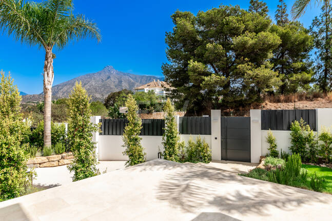 Encantadora villa andaluza con impresionantes vistas al mar Mediterráneo cerca de la Mezquita Real