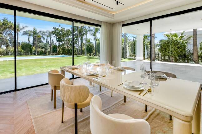 Encantadora villa andaluza con impresionantes vistas al mar Mediterráneo cerca de la Mezquita Real