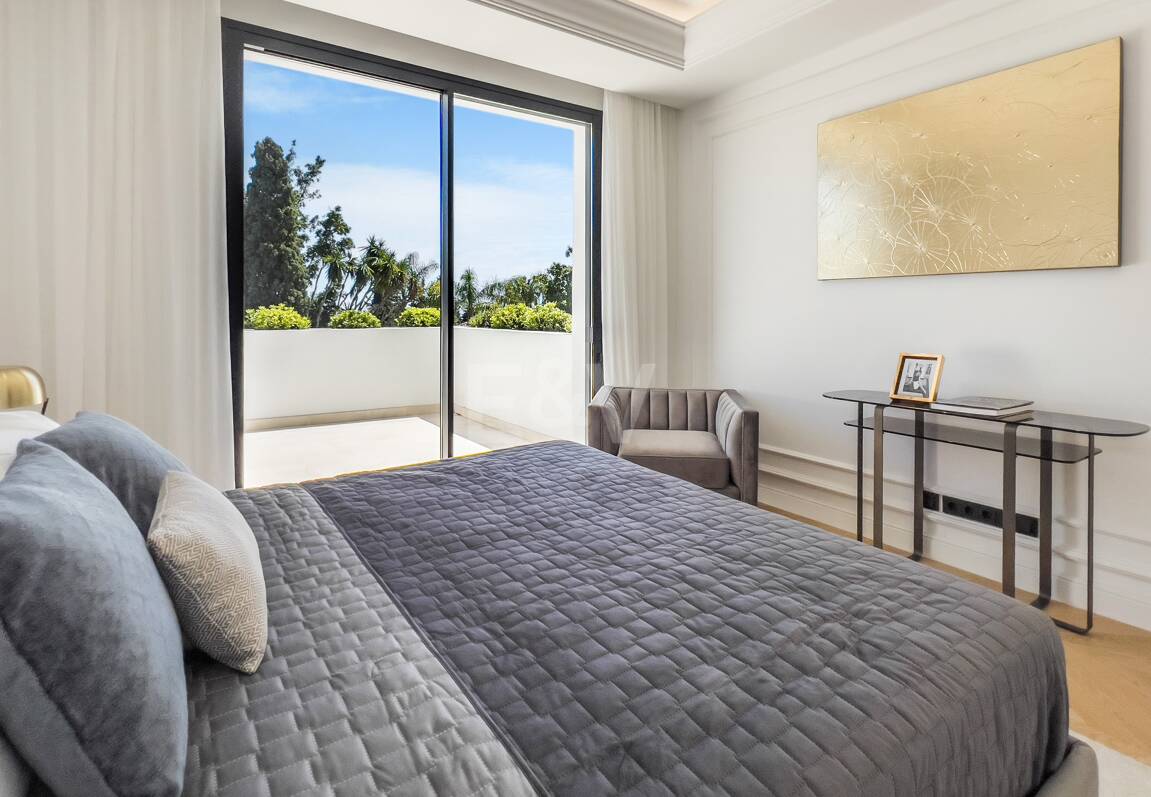 Encantadora villa andaluza con impresionantes vistas al mar Mediterráneo cerca de la Mezquita Real