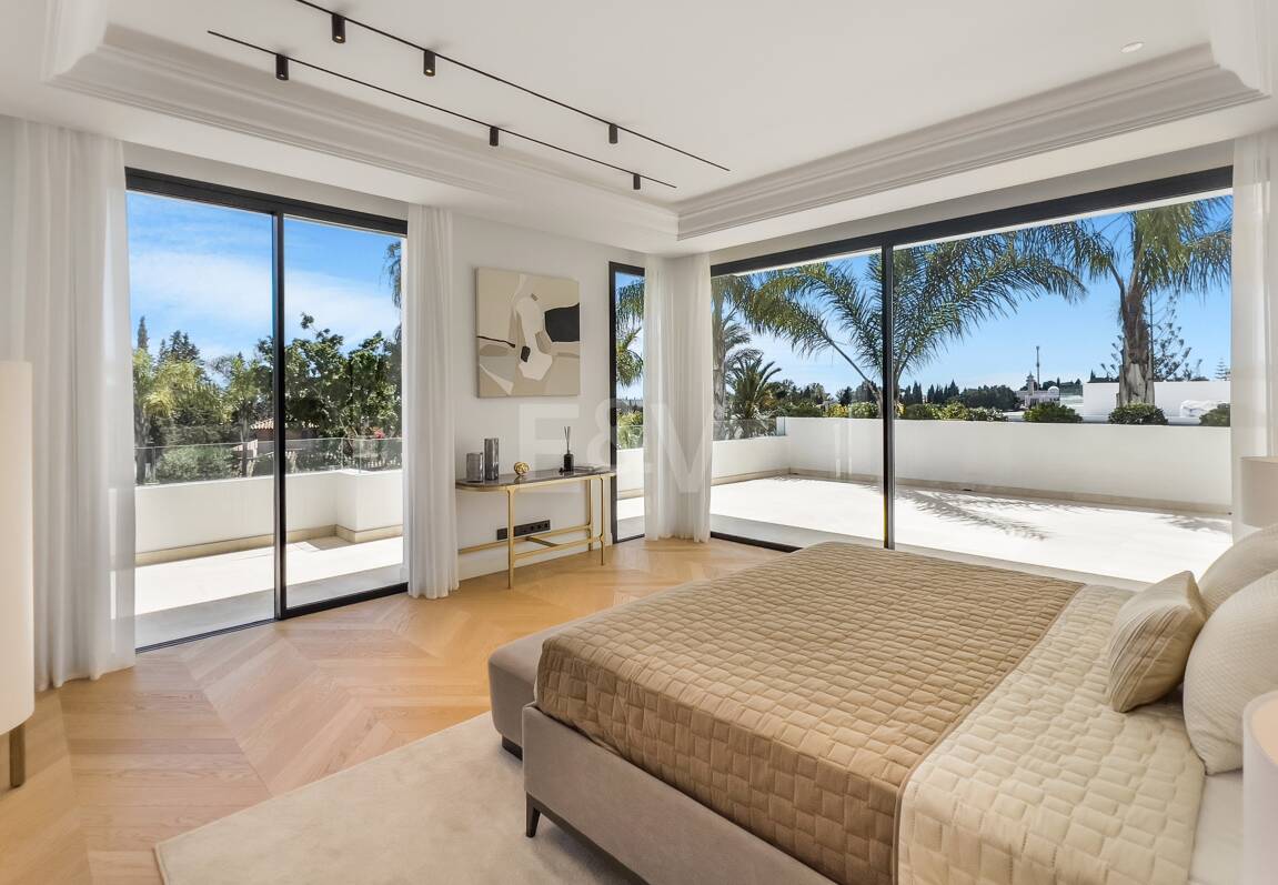 Encantadora villa andaluza con impresionantes vistas al mar Mediterráneo cerca de la Mezquita Real