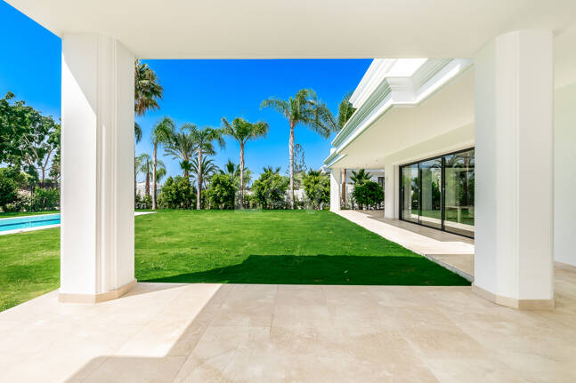 Encantadora villa andaluza con impresionantes vistas al mar Mediterráneo cerca de la Mezquita Real
