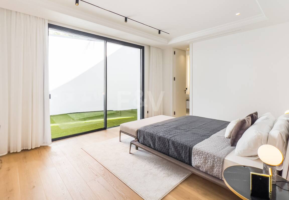 Encantadora villa andaluza con impresionantes vistas al mar Mediterráneo cerca de la Mezquita Real