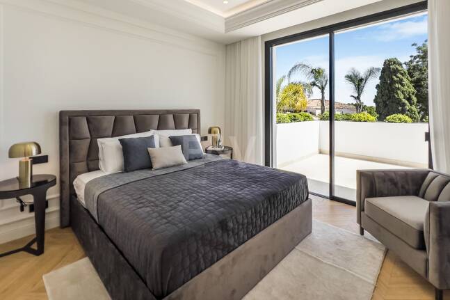 Encantadora villa andaluza con impresionantes vistas al mar Mediterráneo cerca de la Mezquita Real