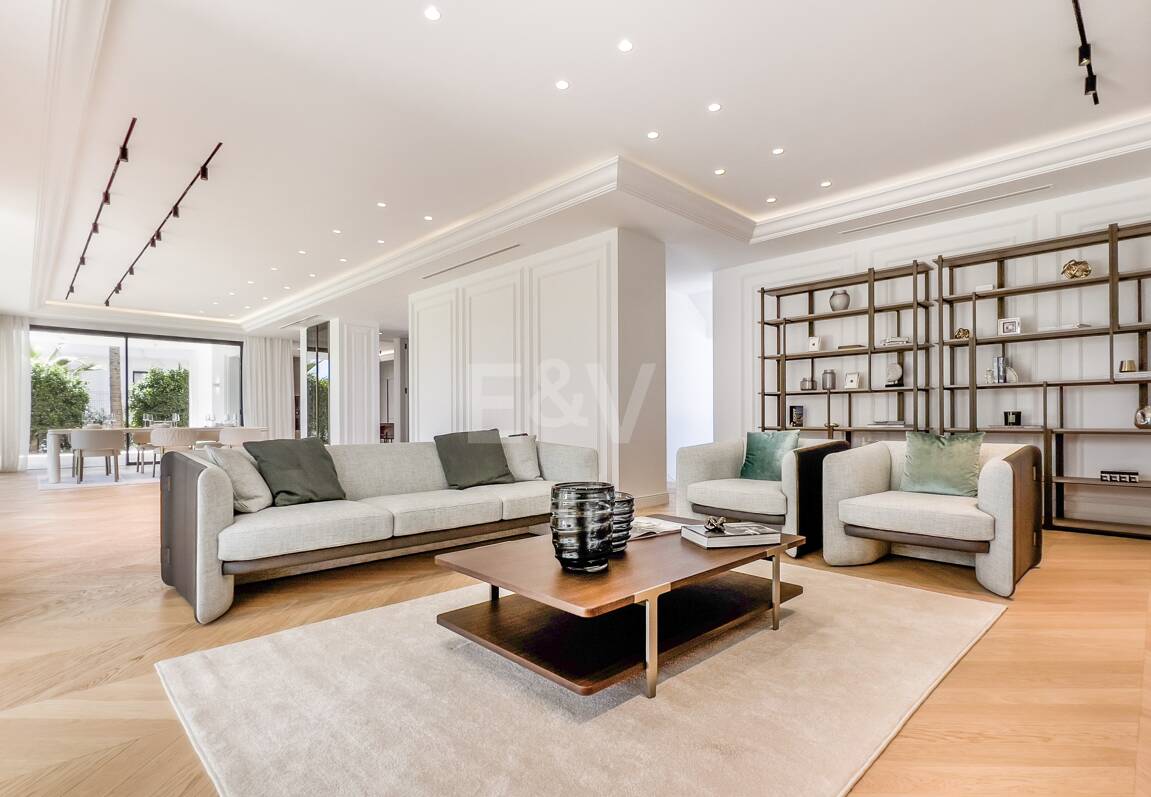 Encantadora villa andaluza con impresionantes vistas al mar Mediterráneo cerca de la Mezquita Real