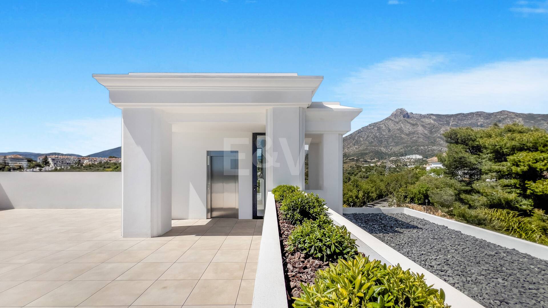 Encantadora villa andaluza con impresionantes vistas al mar Mediterráneo cerca de la Mezquita Real