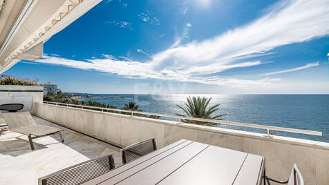 Exclusivo apartamento frontal al mar en primera línea de playa, Mare Nostrum