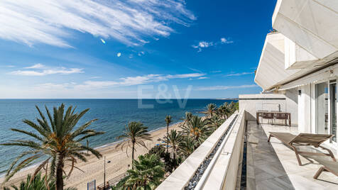 Exclusivo apartamento frontal al mar en primera línea de playa, Mare Nostrum