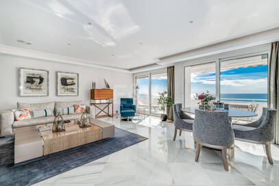 Exklusiv Frontline Beach Lägenhet i Mare Nostrum