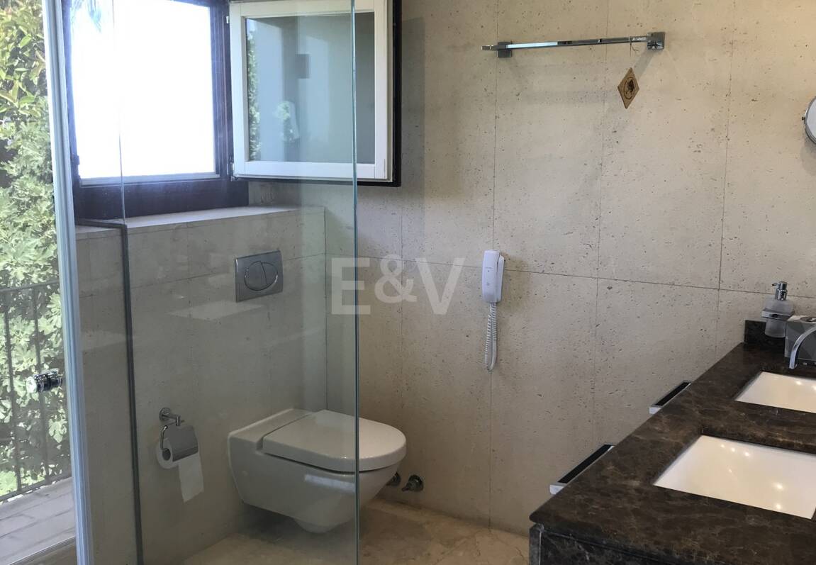 Suite penthouse avec vue sur la mer à Puente Romano