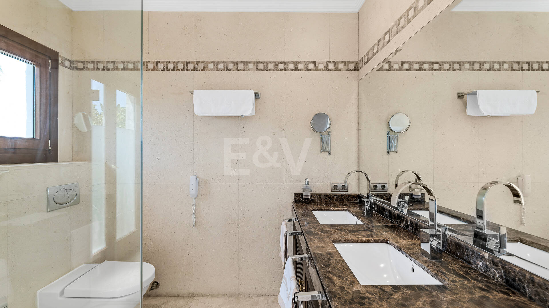 Elegante Penthouse-Suite mit Meerblick in Puente Romano und aktiver Touristenlizenz