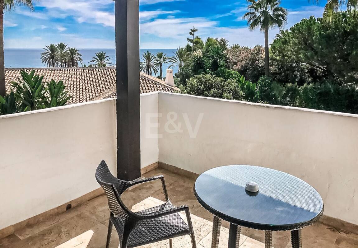 Suite penthouse avec vue sur la mer à Puente Romano