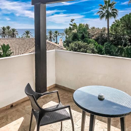 Suite penthouse avec vue sur la mer à Puente Romano