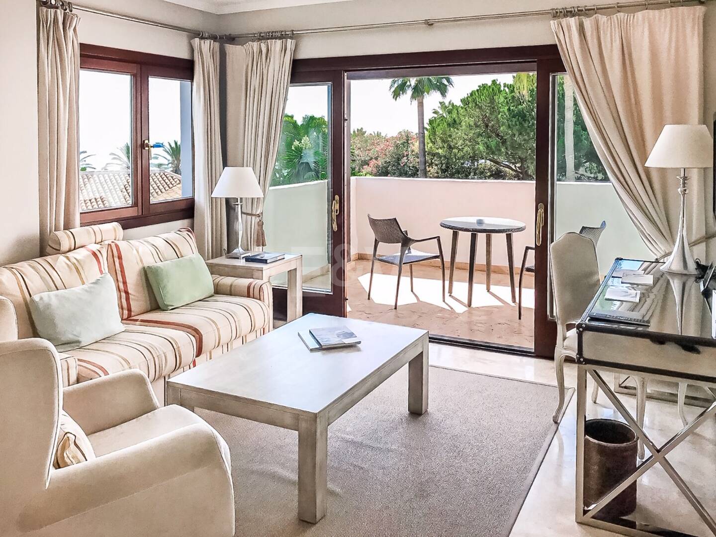 Suite penthouse avec vue sur la mer à Puente Romano