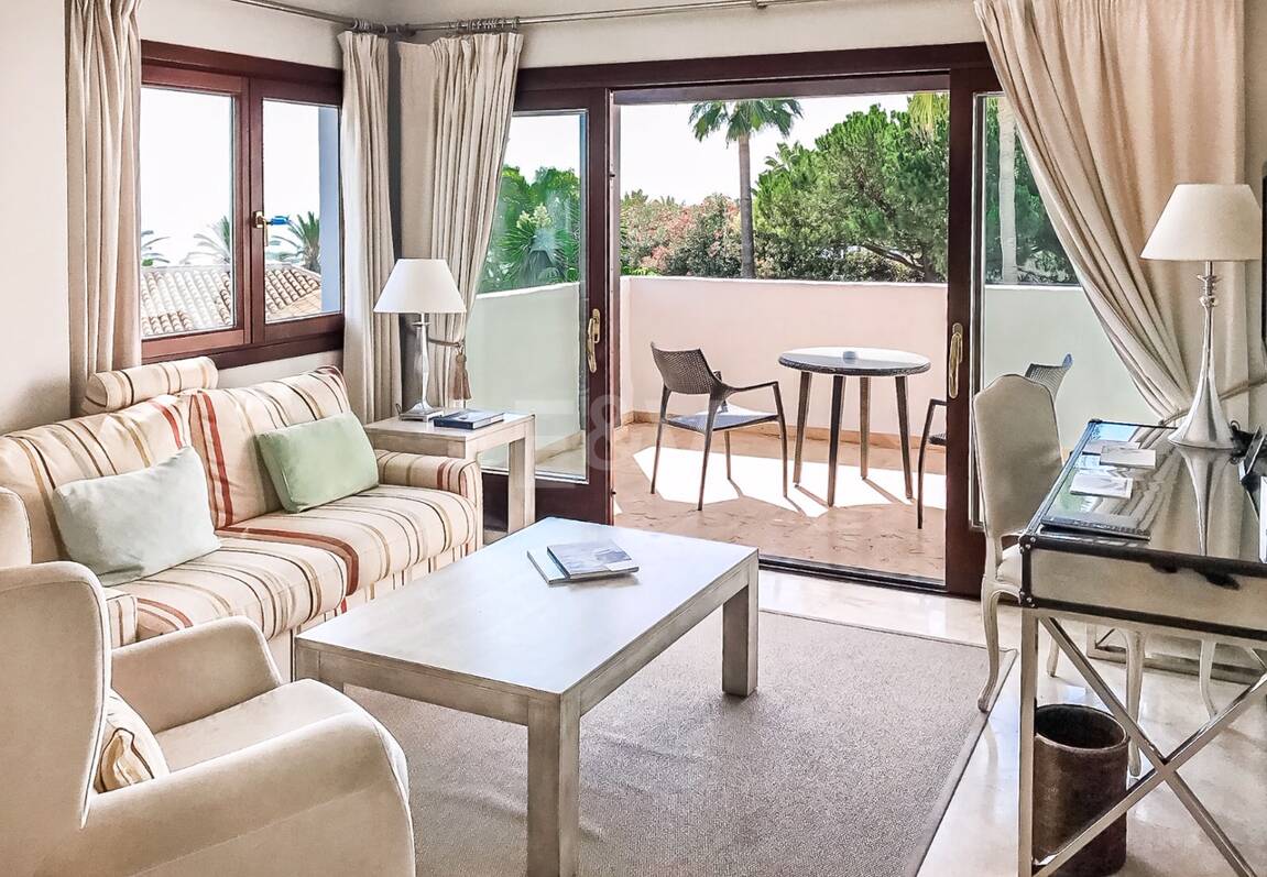 Suite penthouse avec vue sur la mer à Puente Romano