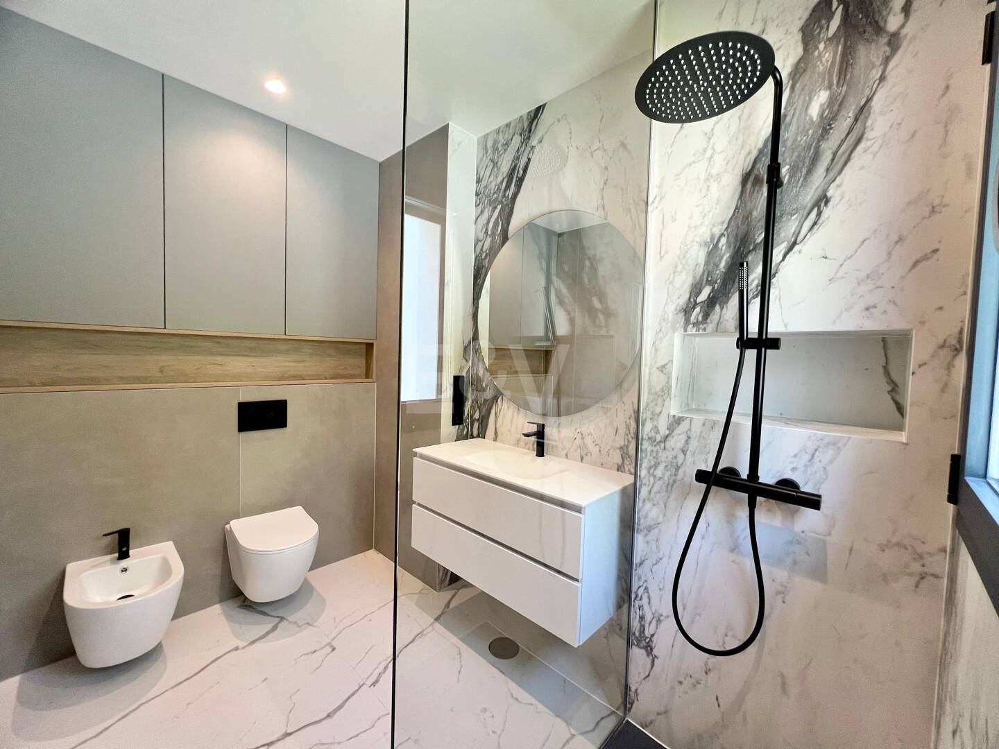 Luxury Villa in Elviria Beachside, 100m from the Beach