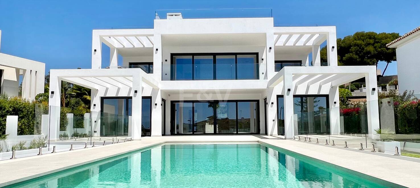 Lyx Villa i Elviria Beachside, 100m från stranden