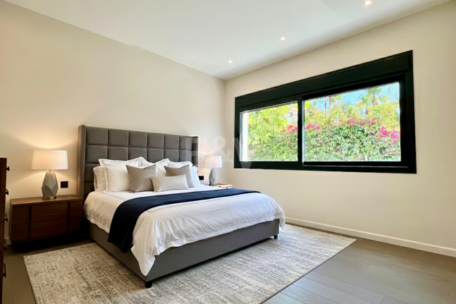 Luxury Villa in Elviria Beachside, 100m from the Beach