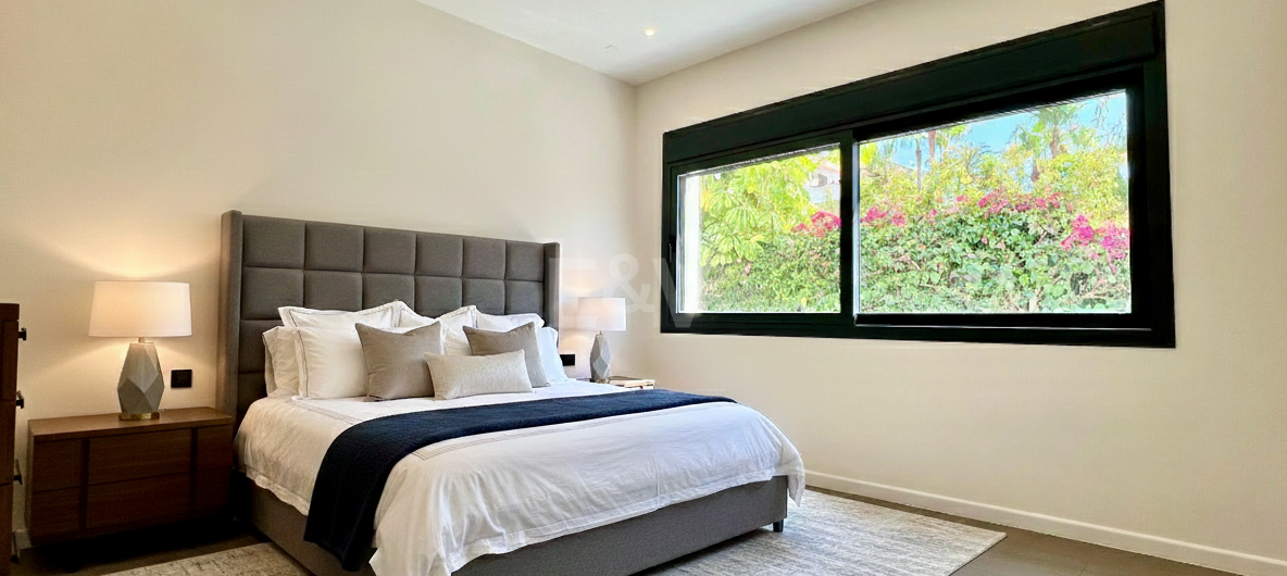 Lyx Villa i Elviria Beachside, 100m från stranden