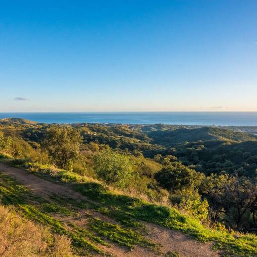 Plot with Panoramic Views in La Mairena