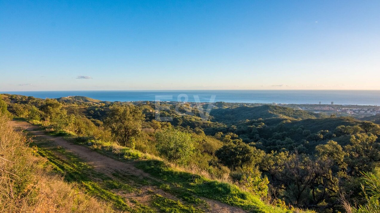 Parcela con vistas panorámicas en La Mairena