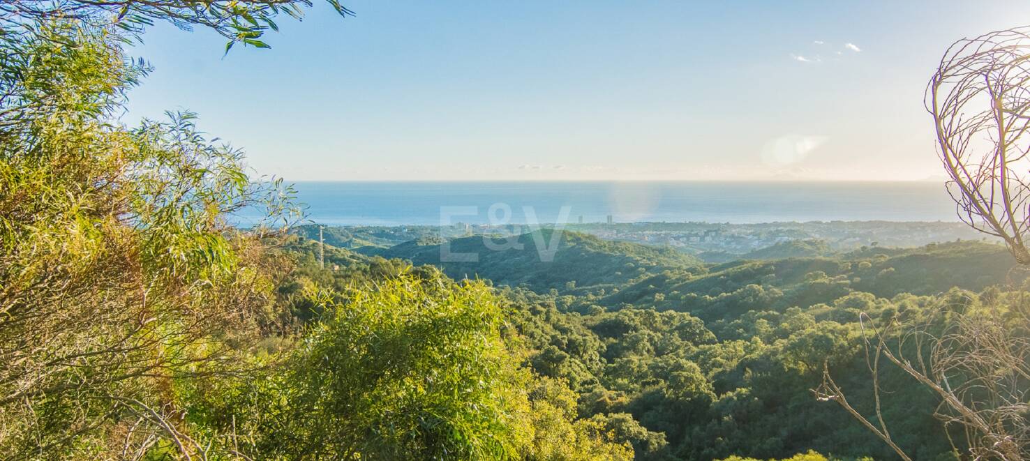 Plot with Panoramic Views in La Mairena