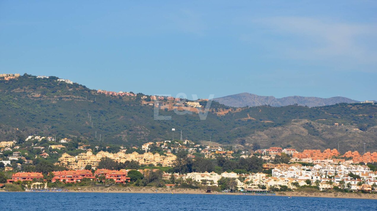 Parcela con vistas panorámicas en La Mairena