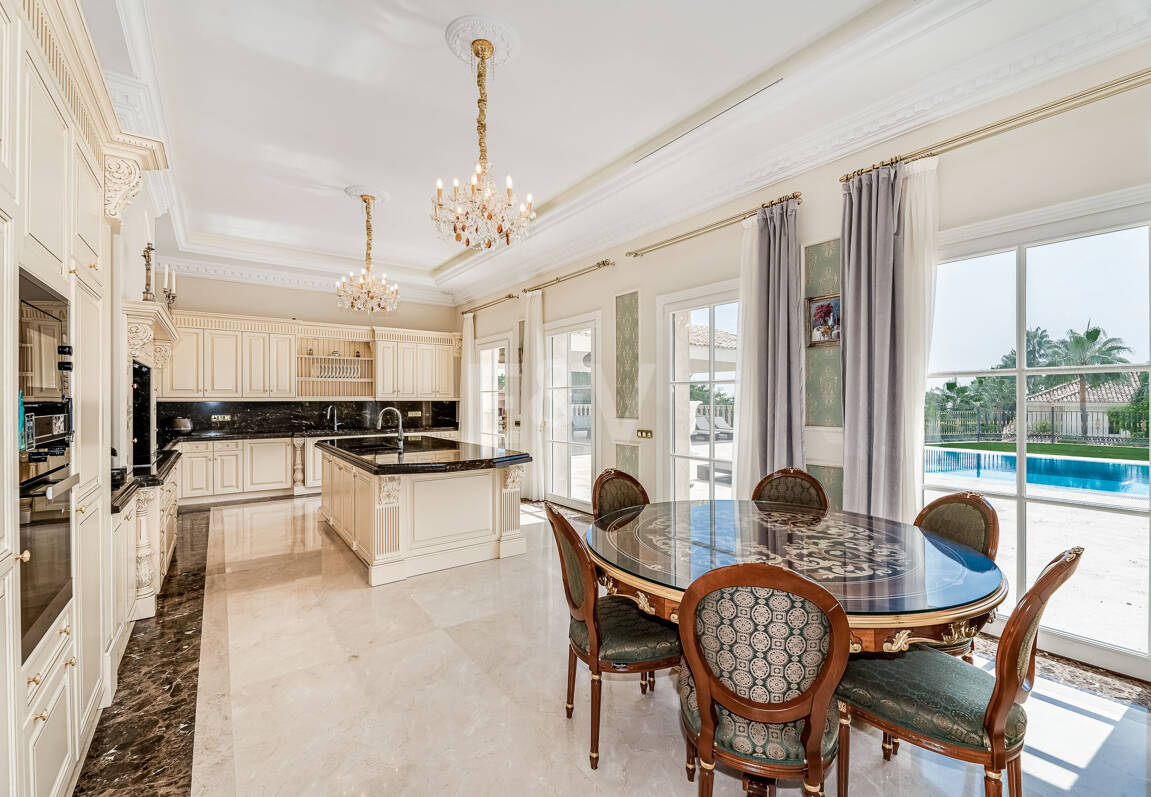 Oöverträffad lyxvilla i Sierra Blanca