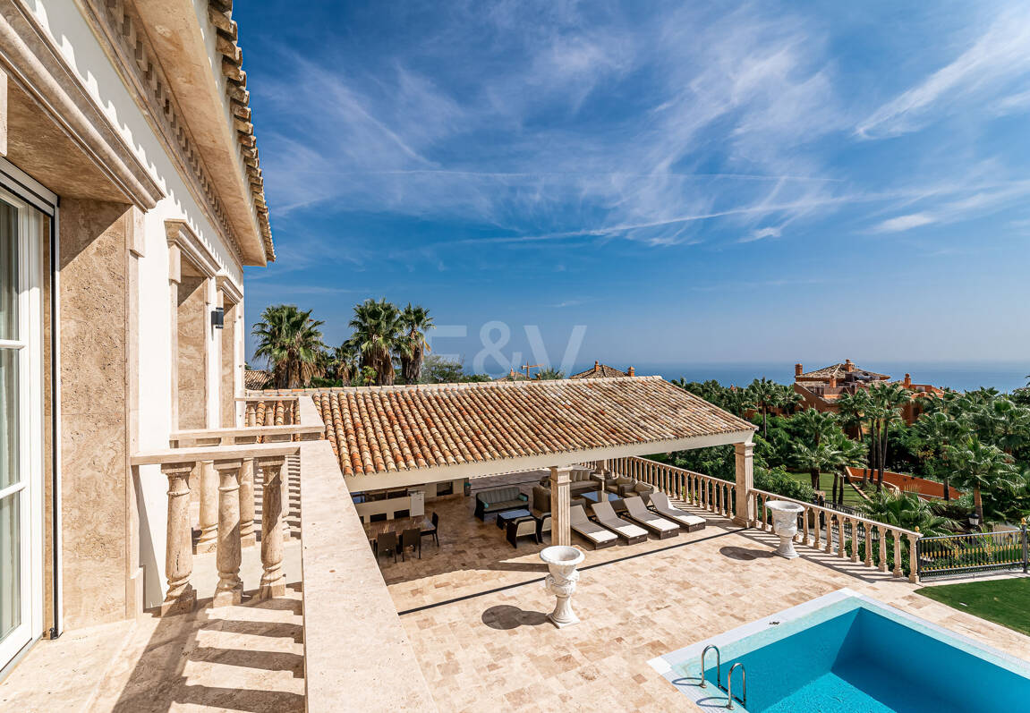 Oöverträffad lyxvilla i Sierra Blanca