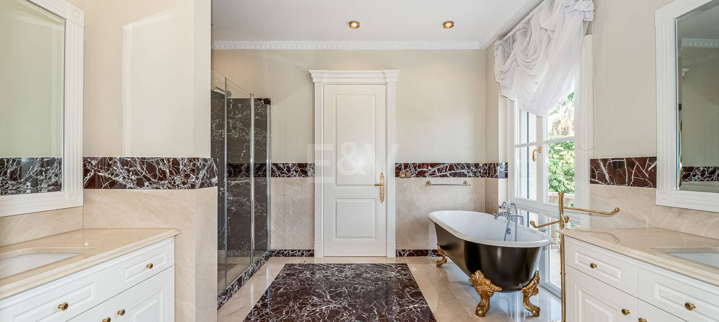 Oöverträffad lyxvilla i Sierra Blanca