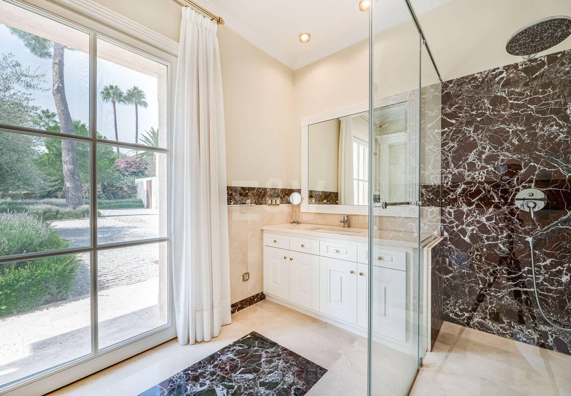 Oöverträffad lyxvilla i Sierra Blanca