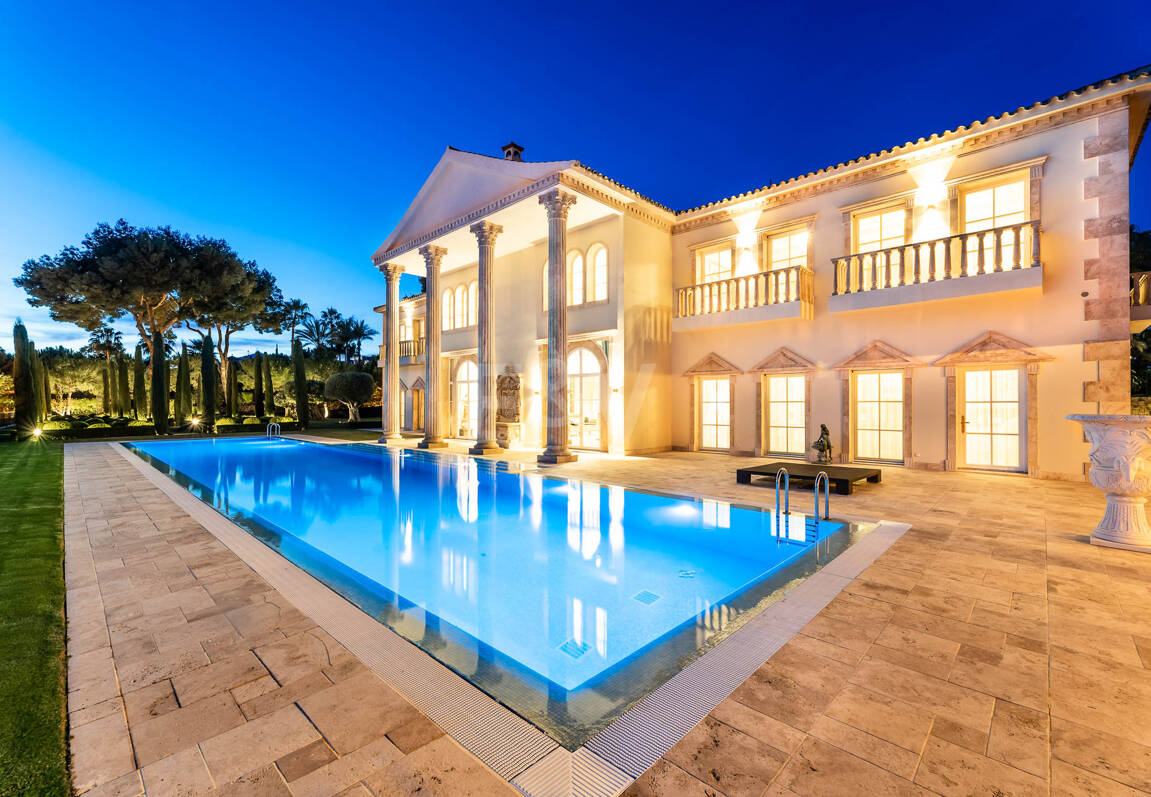 Oöverträffad lyxvilla i Sierra Blanca