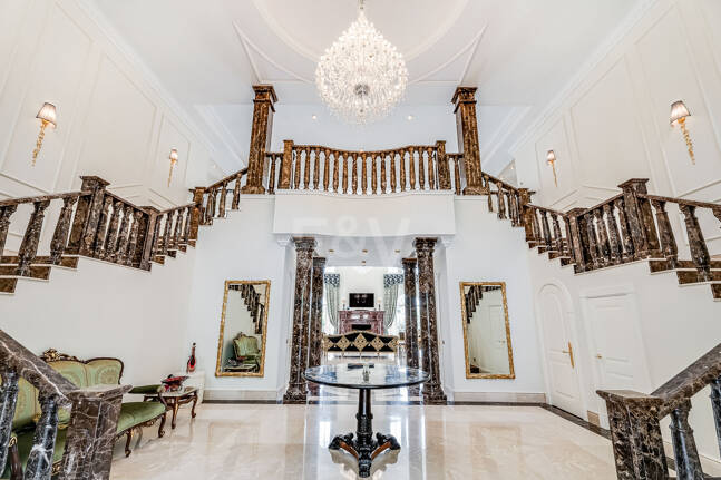 Oöverträffad lyxvilla i Sierra Blanca