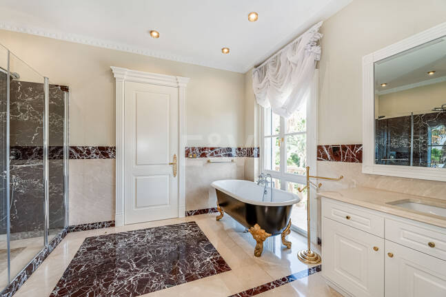 Oöverträffad lyxvilla i Sierra Blanca