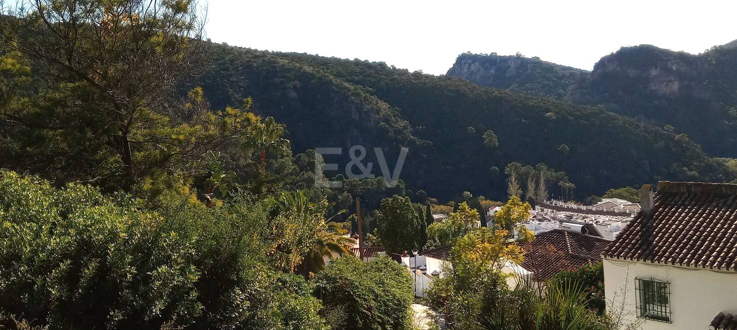 Terreno en el corazón del Pueblo de Benahavís.