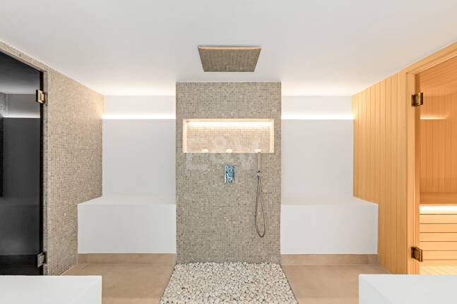 Utsökt modern villa i hjärtat av Sierra Blanca