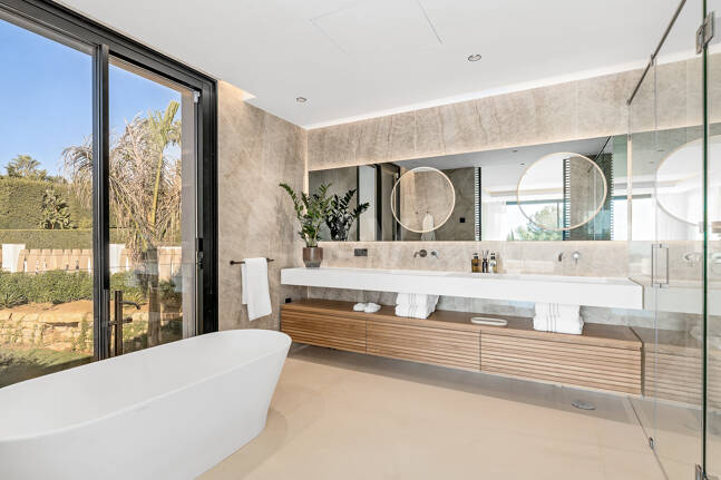 Utsökt modern villa i hjärtat av Sierra Blanca