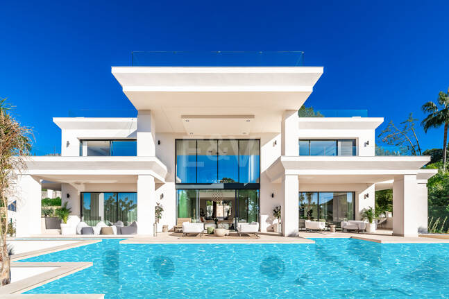 Utsökt modern villa i hjärtat av Sierra Blanca