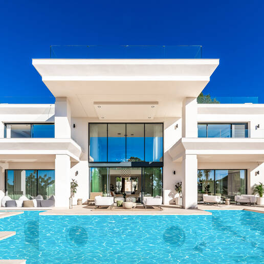 Utsökt modern villa i hjärtat av Sierra Blanca