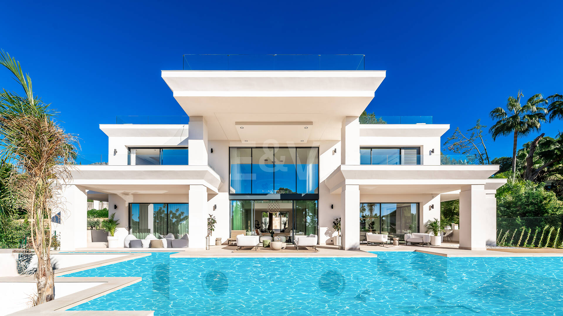 Utsökt modern villa i hjärtat av Sierra Blanca
