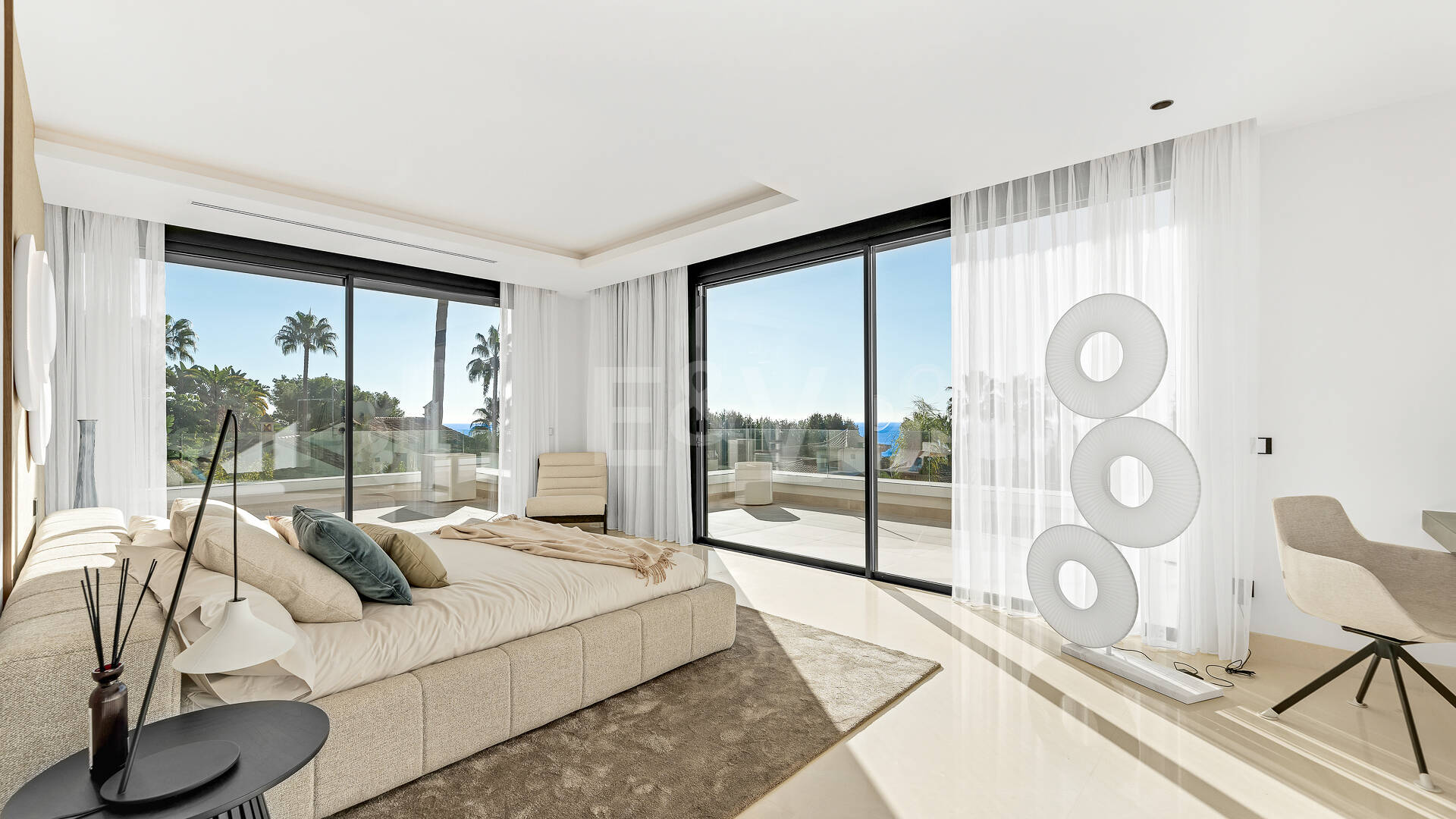 Utsökt modern villa i hjärtat av Sierra Blanca