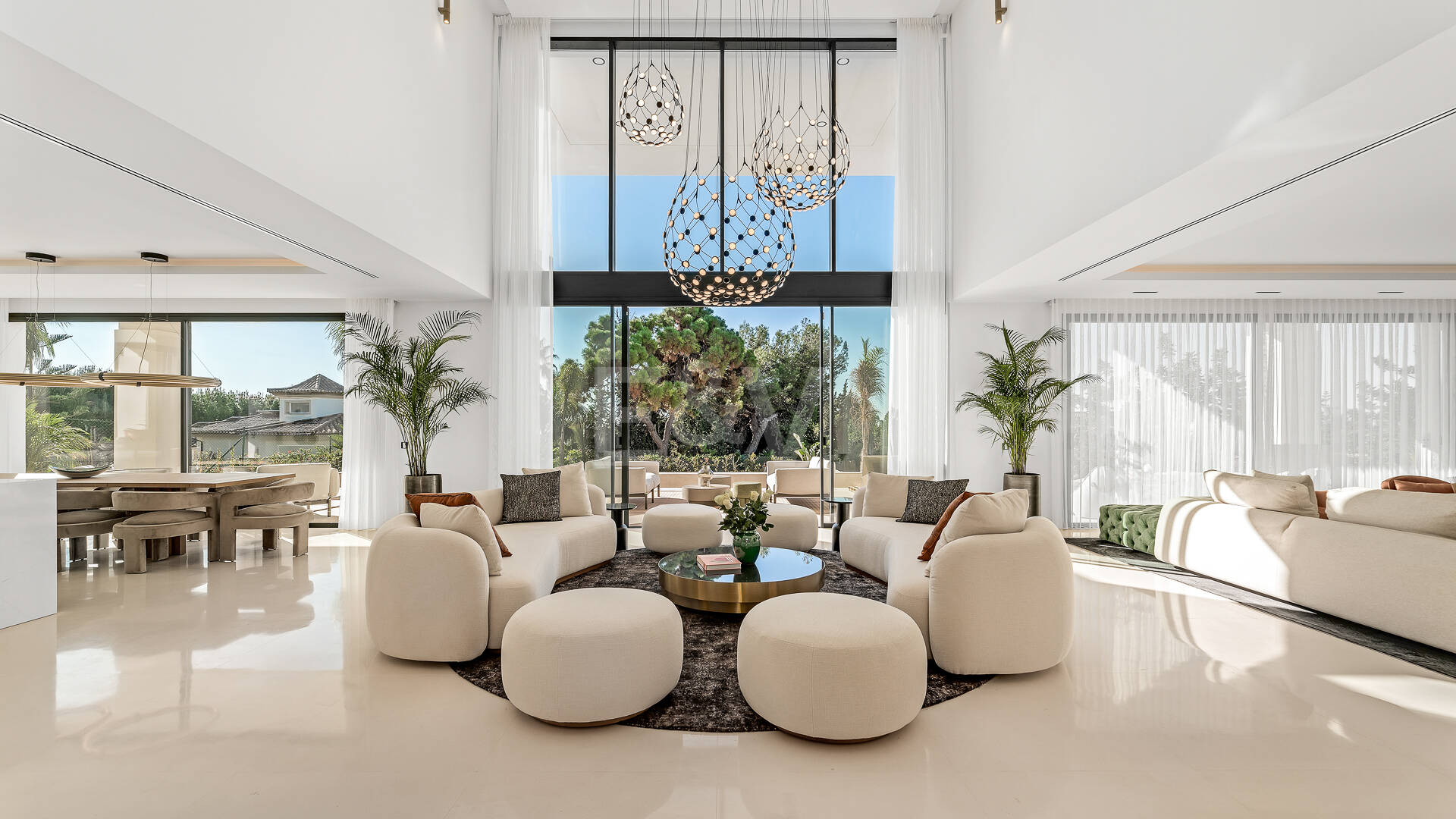 Utsökt modern villa i hjärtat av Sierra Blanca