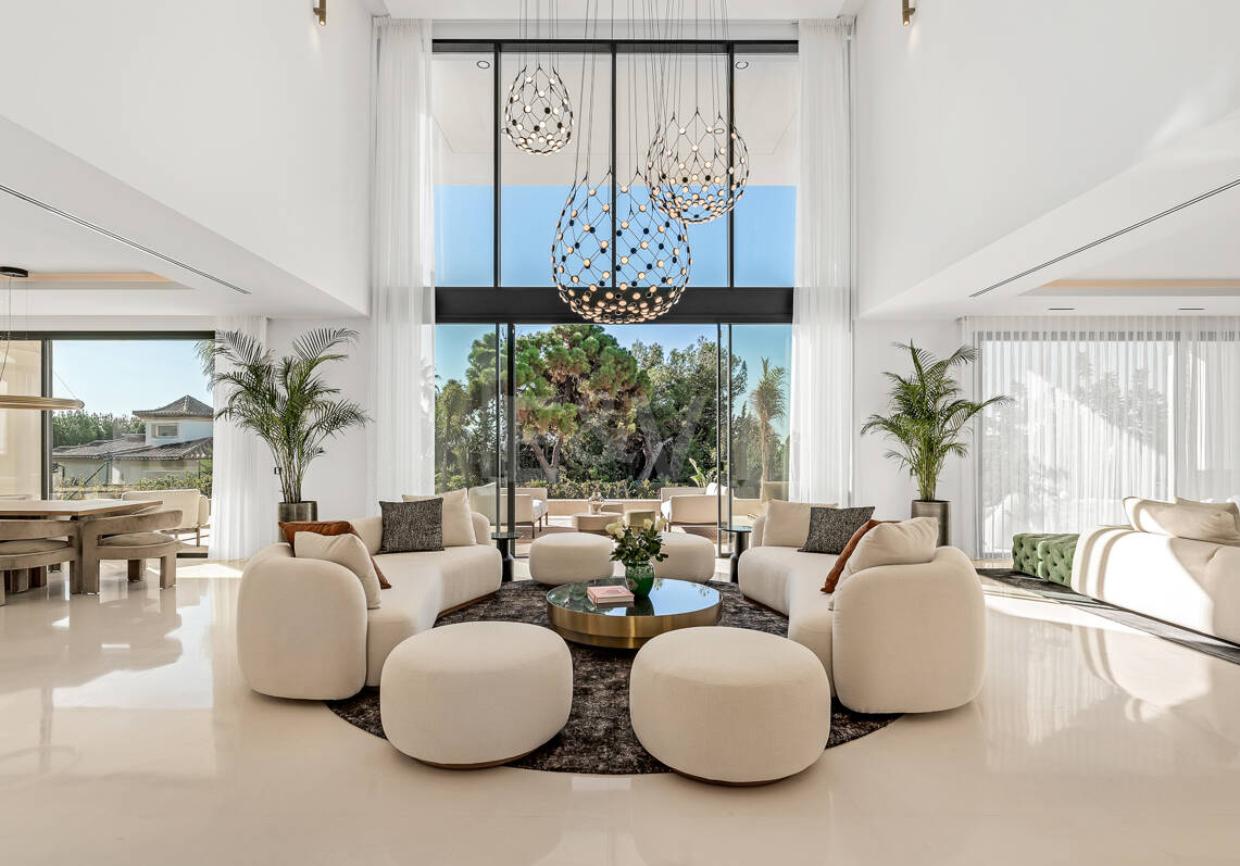 Utsökt modern villa i hjärtat av Sierra Blanca