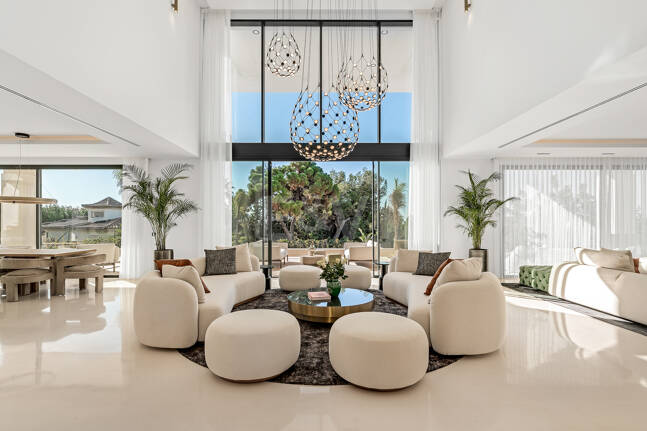 Utsökt modern villa i hjärtat av Sierra Blanca