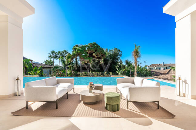 Utsökt modern villa i hjärtat av Sierra Blanca