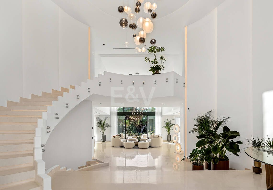 Utsökt modern villa i hjärtat av Sierra Blanca