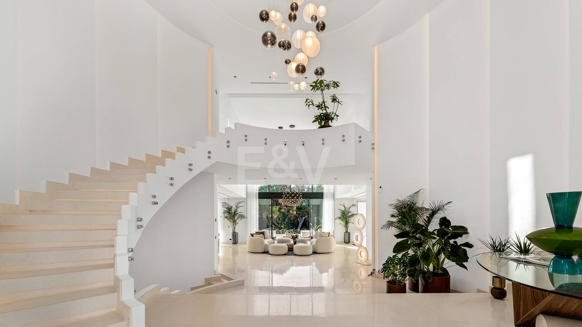 Utsökt modern villa i hjärtat av Sierra Blanca